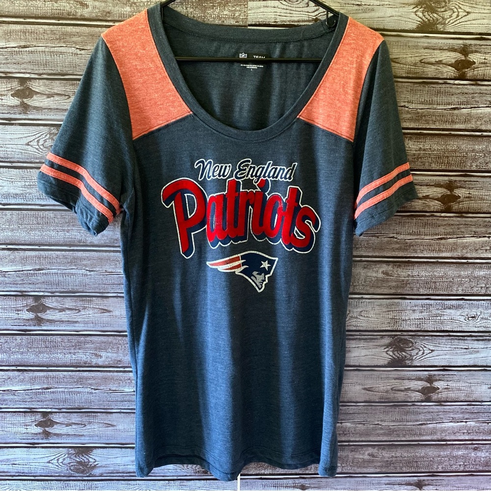 NWT NFL Team Apparel New England Patriots Short-Sleeved Tee‎ Size L